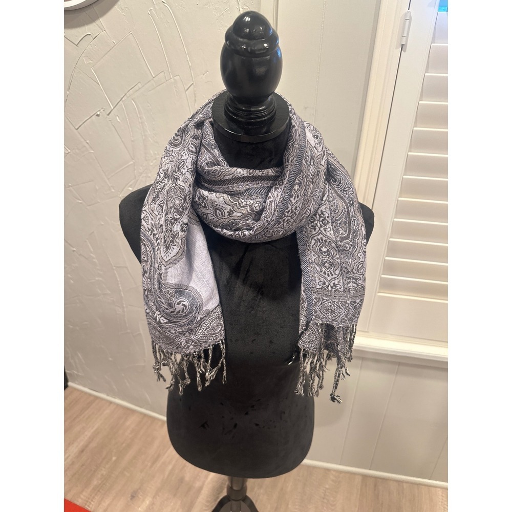Collection Eighteen Paisley Print Scarf Shawl Wrap Gray Silver Tassels